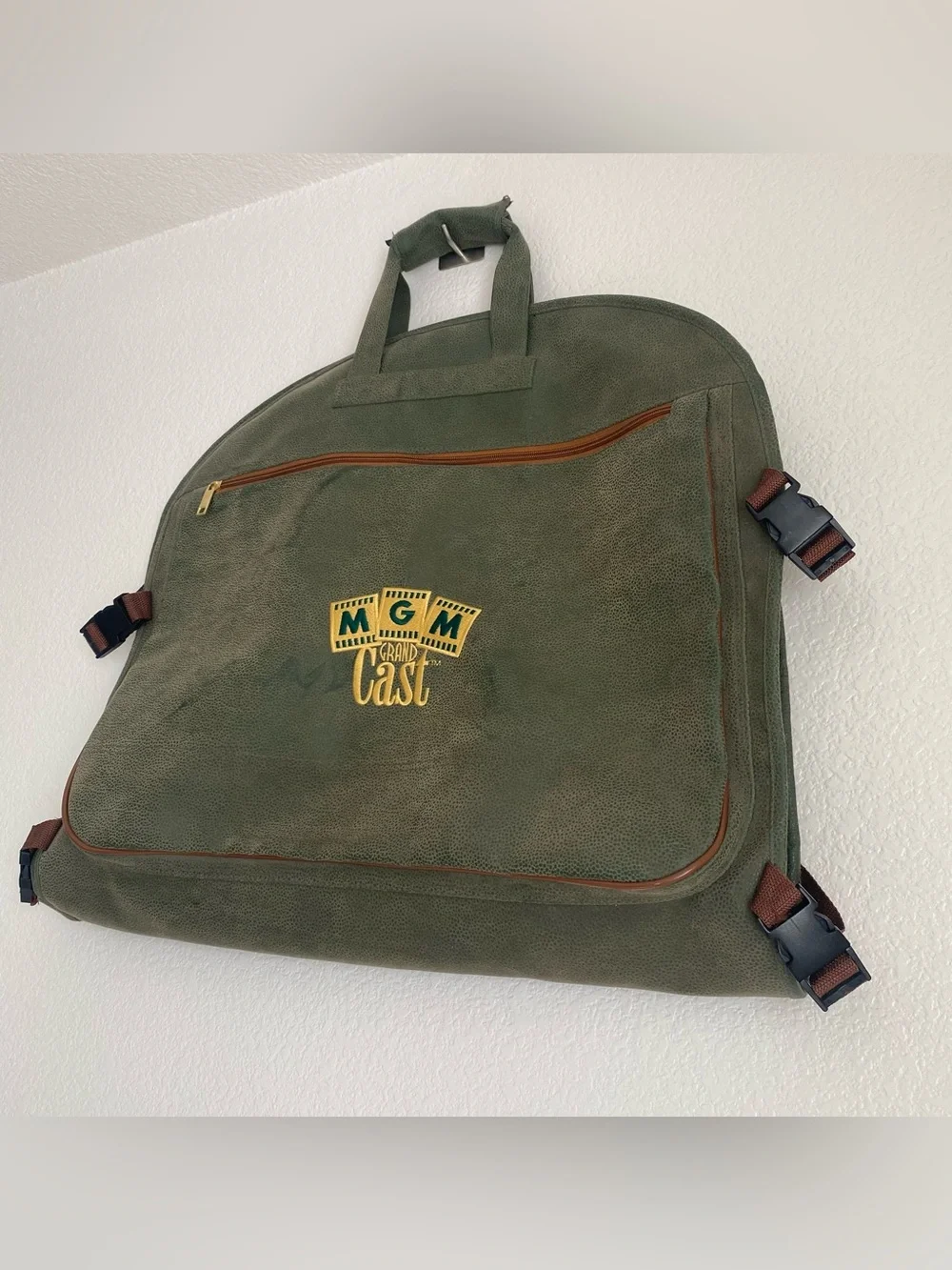 Vintage MGM Grand Cast foldable travel Garmet bag luggage